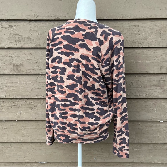 Monrow animal print camo raglan slouchy sweatshirt! - Picture 5 of 7